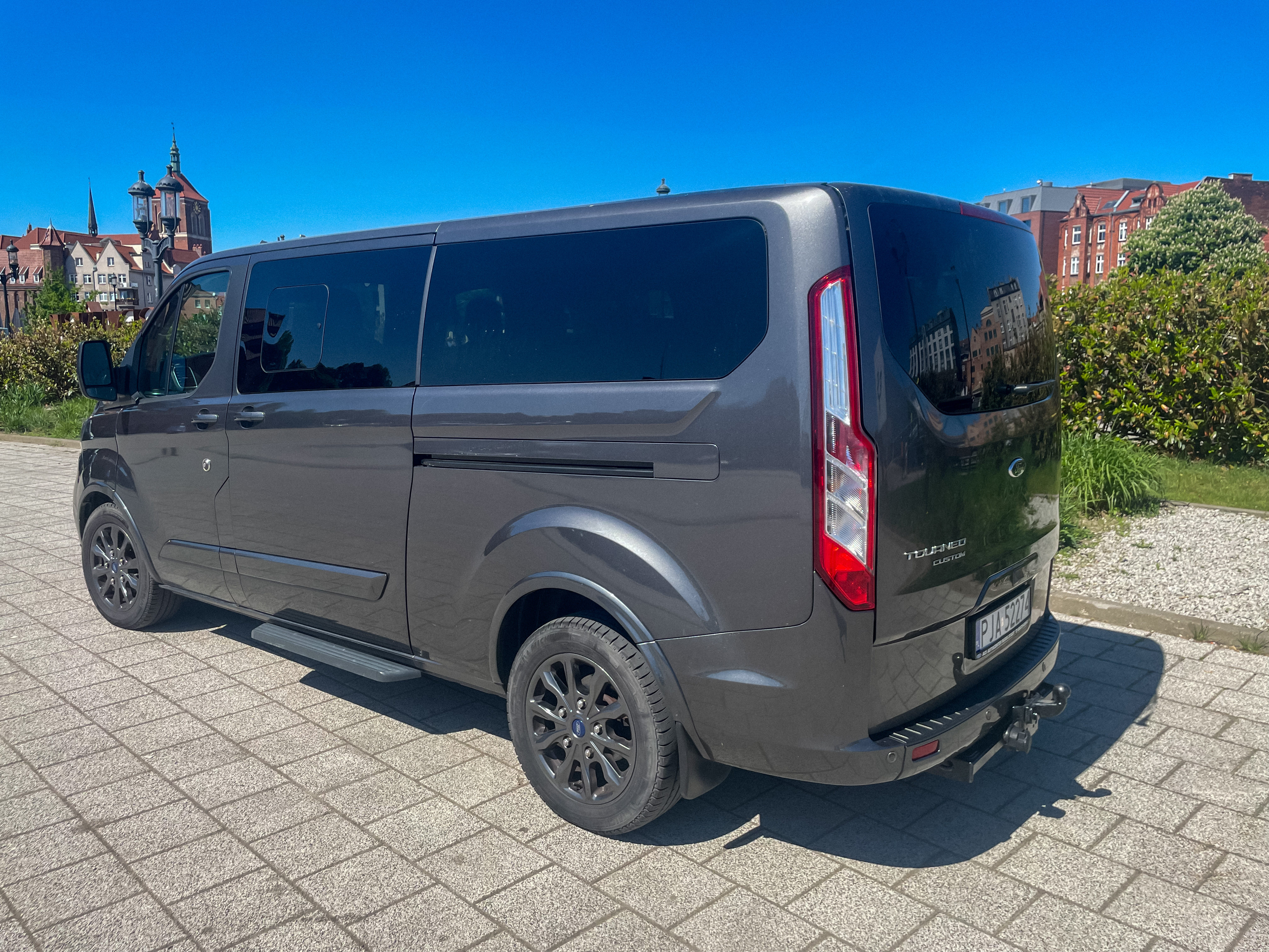 Ford Tourneo Custom photo 3